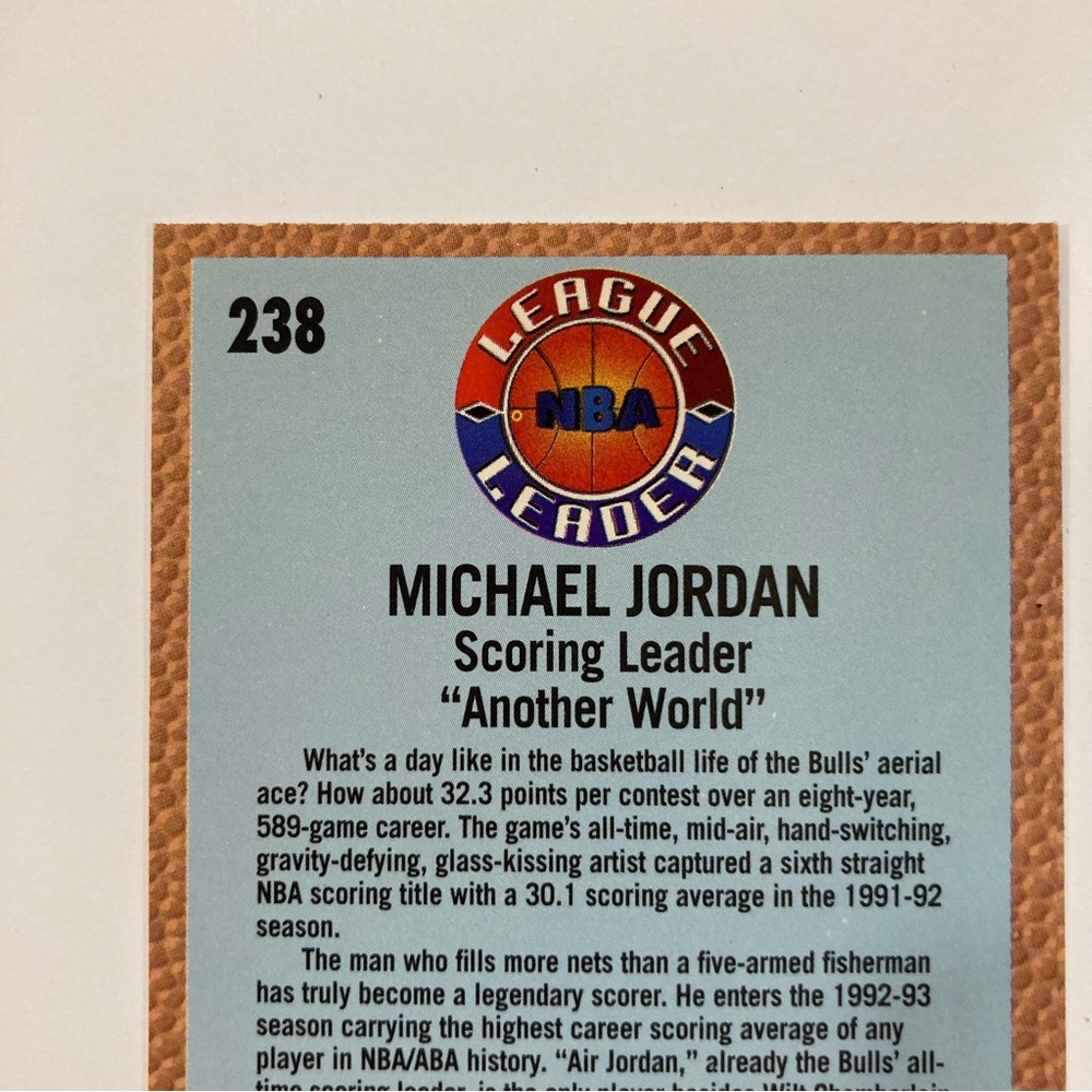 1992-93 Fleer - League Leader Michael Jordan #238 Basketball Card Chicago Bulls - Picture 4 of 8
